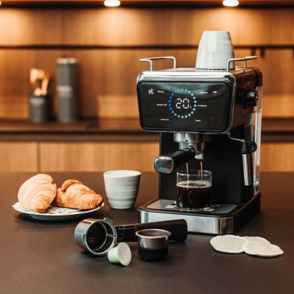 Hâws CME5082 Espressomaskine 7-i-1 20 Bar 1350W
